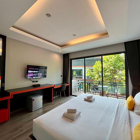 Wow Phuket Hotel Exterior photo