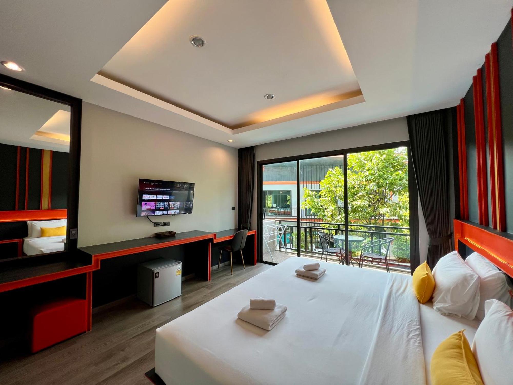 Wow Phuket Hotel Exterior photo